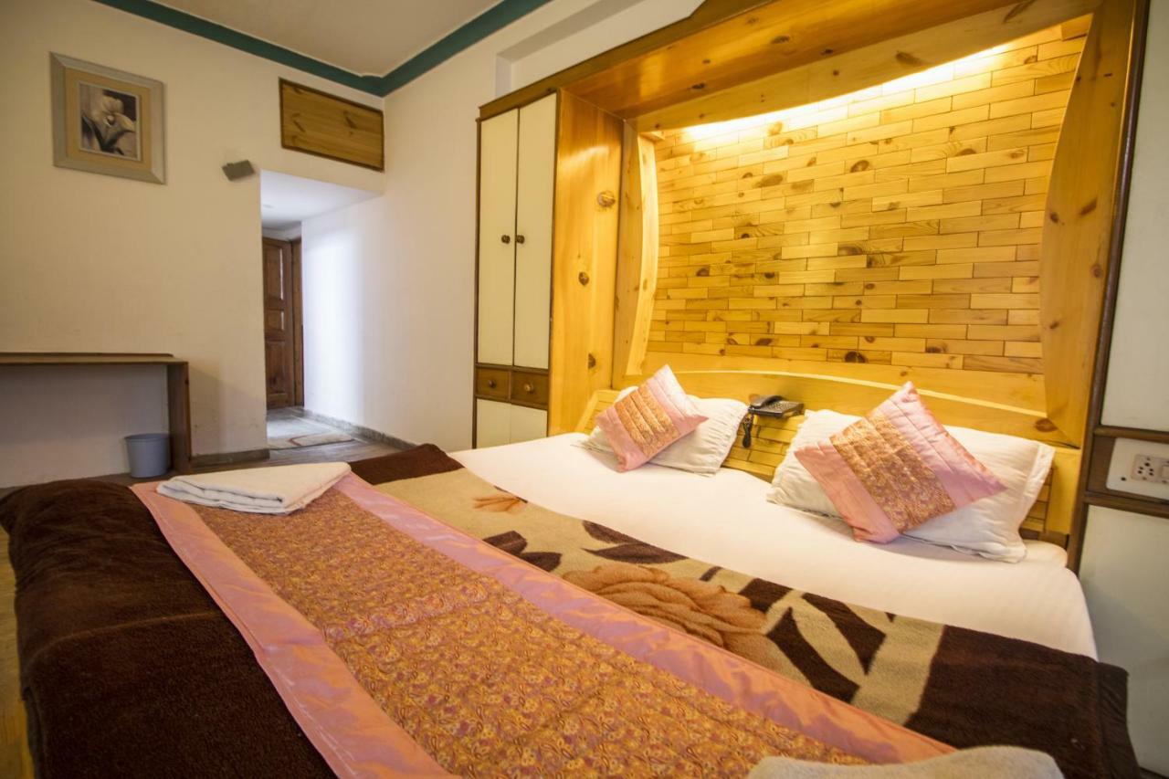 Flamingo Resort Manāli エクステリア 写真