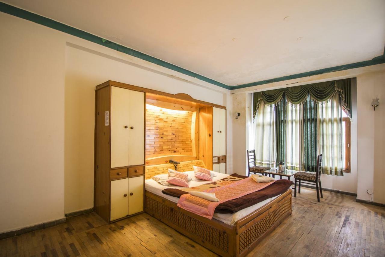 Flamingo Resort Manāli エクステリア 写真